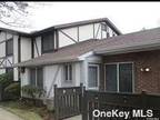Single Family Residence, Ranch - Medford, NY 661 Blue Ridge Dr