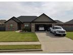 3 bed, 2 bath, 2 car garage home in Prairie Grove