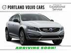 2017 Volvo V60 Cross Country T5 Platinum