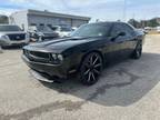 2012 Dodge Challenger SXT 2dr Coupe