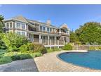 5 Bedroom 4.5 Bath In Amagansett NY 11930