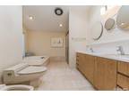 Condo For Sale In Roslyn, New York