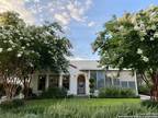 Single Family Detached - San Antonio, TX 107 W Ridgewood Ct