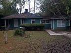 LOVELY 3 BEDROOM, 1 BATH HOME. GREAT LOCATION TO VSU. 703 W Alden Ave