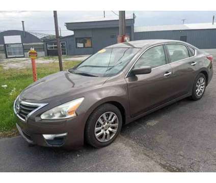 2013 Nissan Altima for sale is a Brown 2013 Nissan Altima 2.5 Trim Car for Sale in South Chicago Heights IL