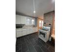 FREE WIFI- Newly renovated two bedroom 926 Clarissa St #A