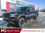 2024 Nissan frontier Black, new