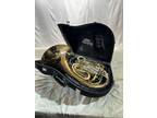Holton H-181 Double French Horn