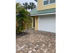 1055 Drury Ln, Englewood, FL 34224