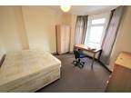 Room to rent in Malmesbury Park Road, Charminster, Bournemouth - 36023124 on