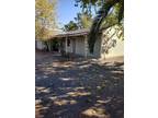 3 Bedroom 1 Bathroom House In Lincoln 155 E 7th St