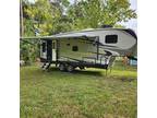 2019 Keystone Laredo Super Lite 255SRL 28ft