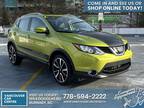 2017 Nissan Qashqai SL AWD $219B/W /w Sun Roof, Backup Camera, Navigation.