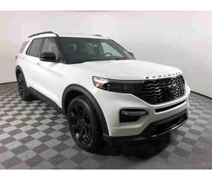 2022UsedFordUsedExplorerUsed4WD is a White 2022 Ford Explorer Car for Sale in Shelbyville IN