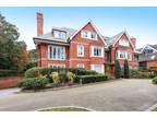 2 bedroom flat for sale in Gower House, Gower Road, Weybridge, Surrey, KT13