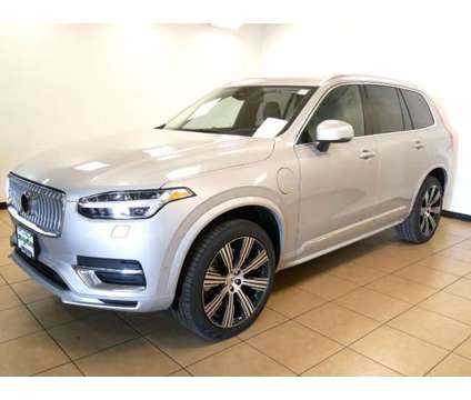 2024 Volvo XC90 Recharge Plug-In Hybrid Ultimate is a Silver 2024 Volvo XC90 3.2 Trim Hybrid in Saint Louis MO
