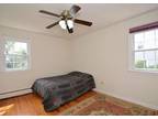 Spacious furnished room for rent in King of Prussia, PA- Utilities and Wifi