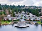 Sweet Lakefront Redmond Condo