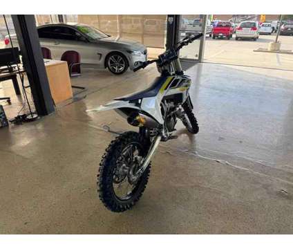 2017 Husqvarna FC 350 for sale is a 2017 Car for Sale in Menifee CA