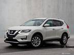 2017 Nissan Rogue SV FWD LOW KMS NO ACCIDENTS