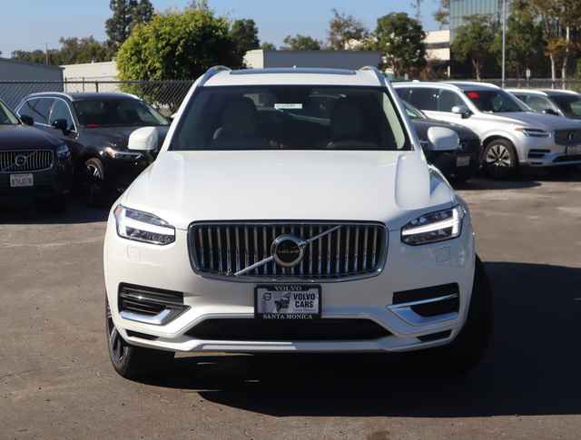 2024 Volvo XC90 Recharge Plug-In Hybrid T8 Plus Bright Theme 7 Passenger