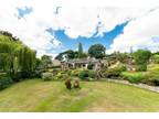5 bedroom detached house for sale in Stubbin View House, Wakefield Road