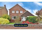 3 bedroom detached house for sale in West Acridge, Barton-Upon-Humber