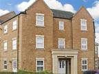 2 bedroom flat for sale in Premier Way, Sittingbourne, Kent, ME10