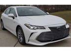 2019 Toyota Avalon Hybrid XLE