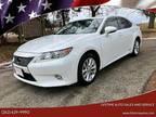 2014 Lexus ES 300h Base 4dr Sedan