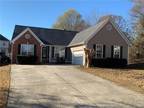 4 Bedroom 3 Bath In Suwanee GA 30024