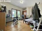 4 bedroom in Brookline MA 02446