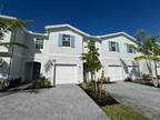 4 Bedroom 2.5 Bath In Lake Worth FL 33467