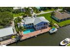 474 Peninsula Dr, Fort Pierce, FL 34946