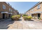 Greens Court, Lansdowne Mews, London W11, 5 bedroom mews house for sale -