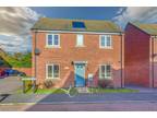3 bedroom detached house for sale in Creed Road, Oundle, Northamptonshire, PE8