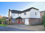 5 bedroom detached house for sale in Jaundrells Close, New Milton, BH25