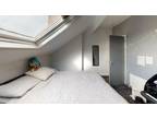 6 bedroom terraced house for rent in Brudenell Grove, Hyde Park, Leeds LS6 1HP
