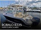 2005 Robalo R225 Boat for Sale