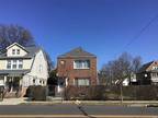 Single Family Residence, Colonial - Briarwood, NY 8419 150th St #2FL