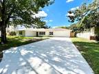 808 Atwell St, Bellaire, TX 77401