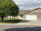 210 LINDEN AVE W, Winsted, MN 55395 Single Family Residence For Sale MLS#