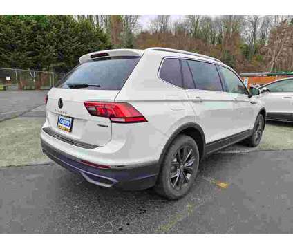 2024 Volkswagen Tiguan White, 10 miles is a White 2024 Volkswagen Tiguan SE Car for Sale in Seattle WA