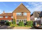 3 bedroom house to rent in Pewsey Road, Rushall, Pewsey, Wiltshire