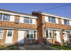 2 bedroom town house for rent in Cricketers Green, Leeds, West Yorkshire, LS19
