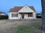 4 Bedroom 2 Bath In Clinton OK 73601