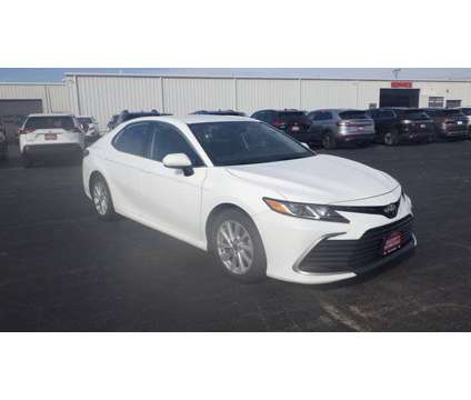 2022 Toyota Camry LE is a 2022 Toyota Camry LE Car for Sale in Taylorville IL