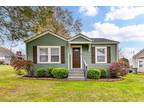 Beautiful Belmont Bungalow