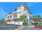 Quiet and relaxing 2 bedroom, 2.5 bathroom condo in Redwood Shores!