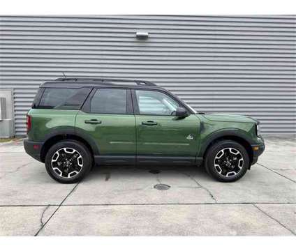 2024 Ford Bronco Sport Outer Banks is a Green 2024 Ford Bronco SUV in Gainesville FL